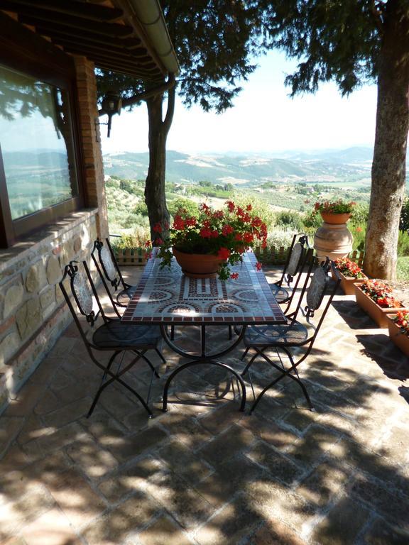 Agriturismo La Bicocca - Apt. "Il Leccio" Castel Rigone Phòng bức ảnh